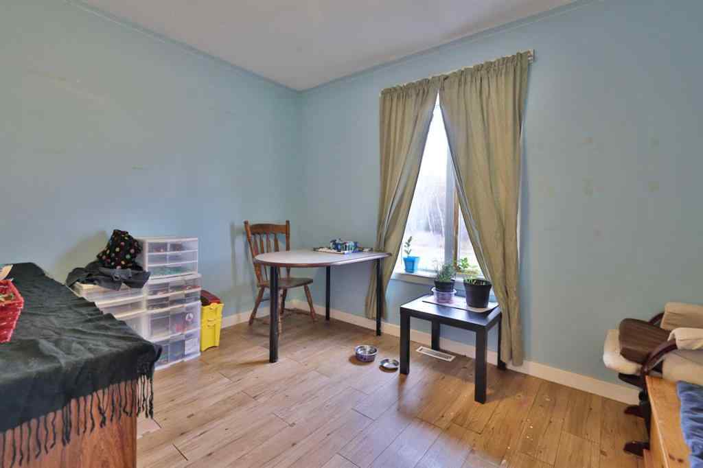 MLS® A2266378 - 5611 53 Avenue  in Sparling Camrose, Residential