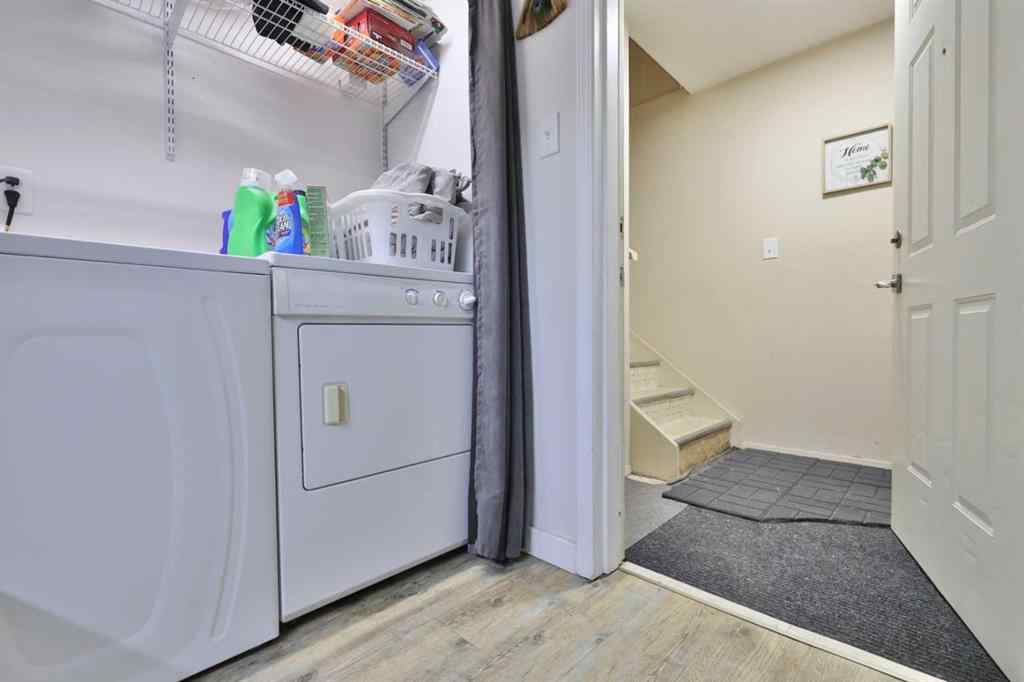 MLS® A2266378 - 5611 53 Avenue  in Sparling Camrose, Residential