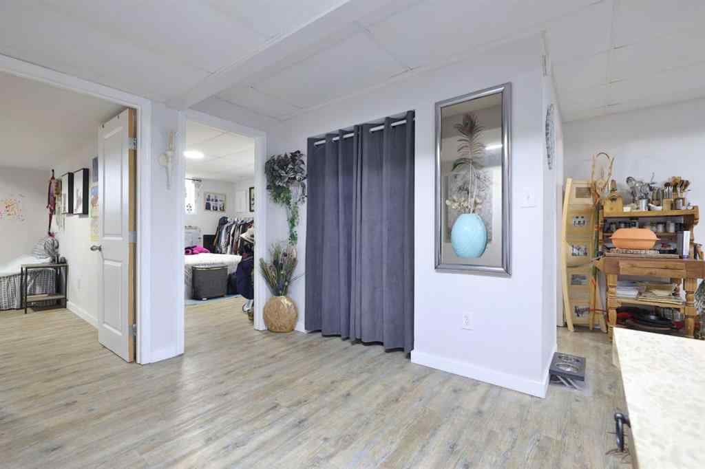 MLS® A2266378 - 5611 53 Avenue  in Sparling Camrose, Residential