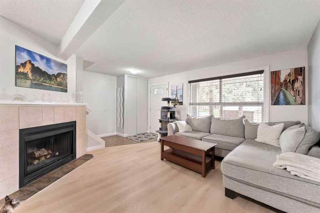 MLS® A2266384 - 130 Woodborough Terrace SW in Woodbine Calgary, Residential