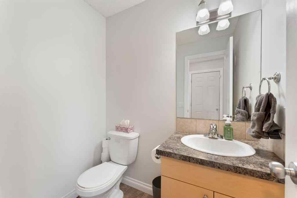 MLS® A2266384 - 130 Woodborough Terrace SW in Woodbine Calgary, Residential