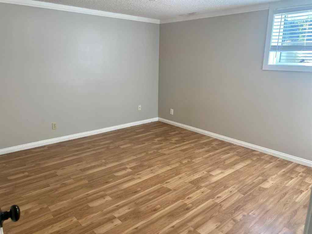 MLS® A2266385 - 2015 16 Avenue S in Agnes Davidson Lethbridge, Rental