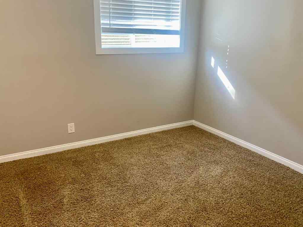 MLS® A2266385 - 2015 16 Avenue S in Agnes Davidson Lethbridge, Rental