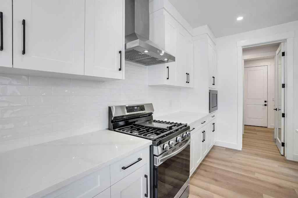 MLS® A2266388 - 27 Heritage Close  in Heritage Hills Cochrane, Residential