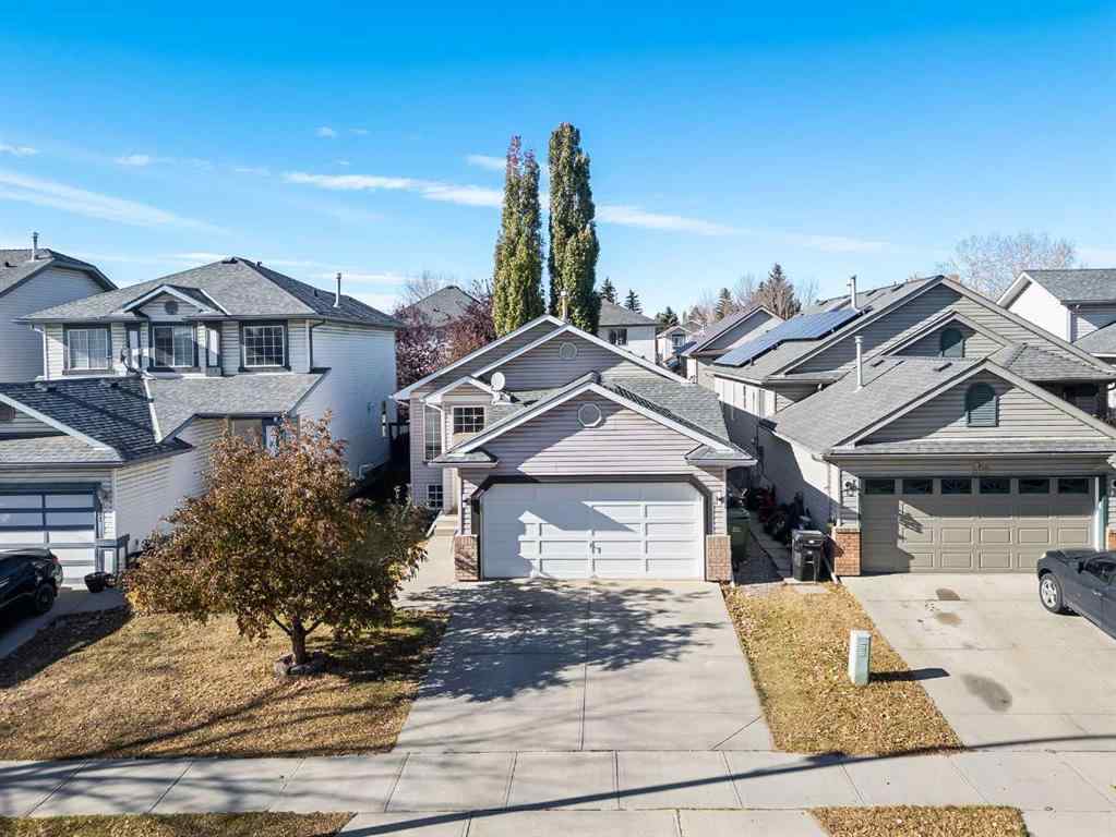 MLS® A2266390 - 319 Douglas Glen Boulevard SE in Douglasdale/Glen Calgary, Residential