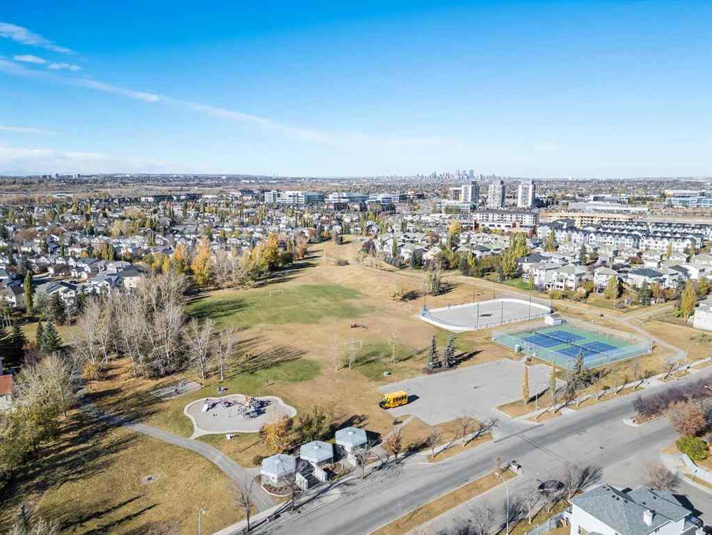 MLS® A2266390 - 319 Douglas Glen Boulevard SE in Douglasdale/Glen Calgary, Residential