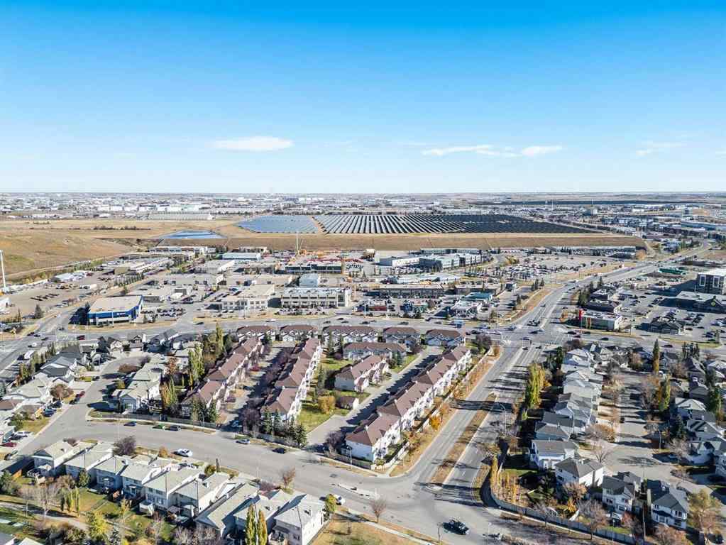 MLS® A2266390 - 319 Douglas Glen Boulevard SE in Douglasdale/Glen Calgary, Residential