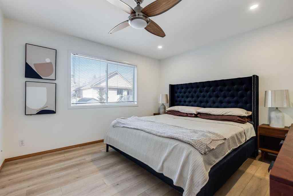 MLS® A2266390 - 319 Douglas Glen Boulevard SE in Douglasdale/Glen Calgary, Residential