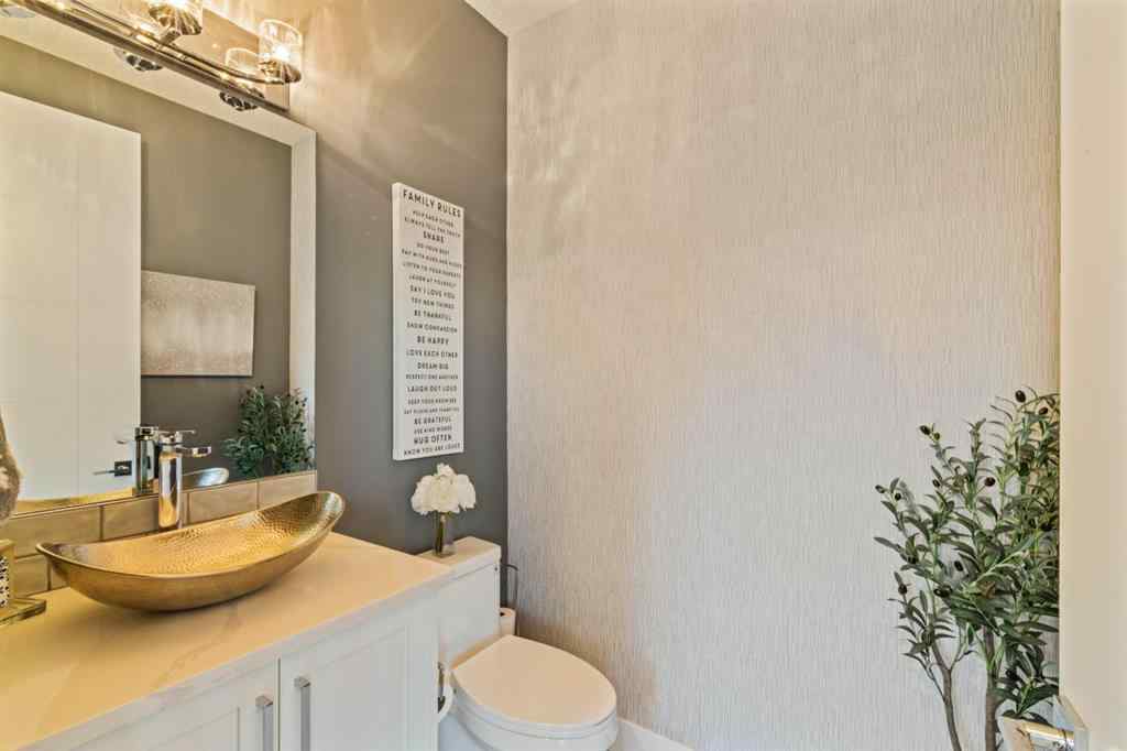 MLS® A2266396 - 1307 21 Avenue NW in Capitol Hill Calgary, Residential