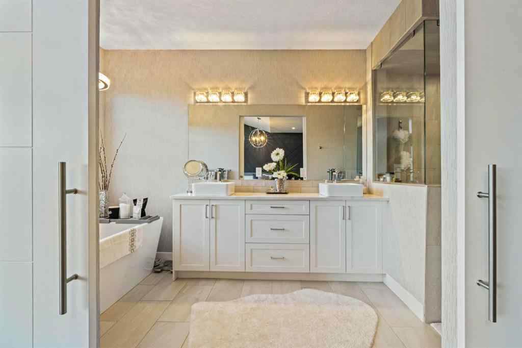 MLS® A2266396 - 1307 21 Avenue NW in Capitol Hill Calgary, Residential