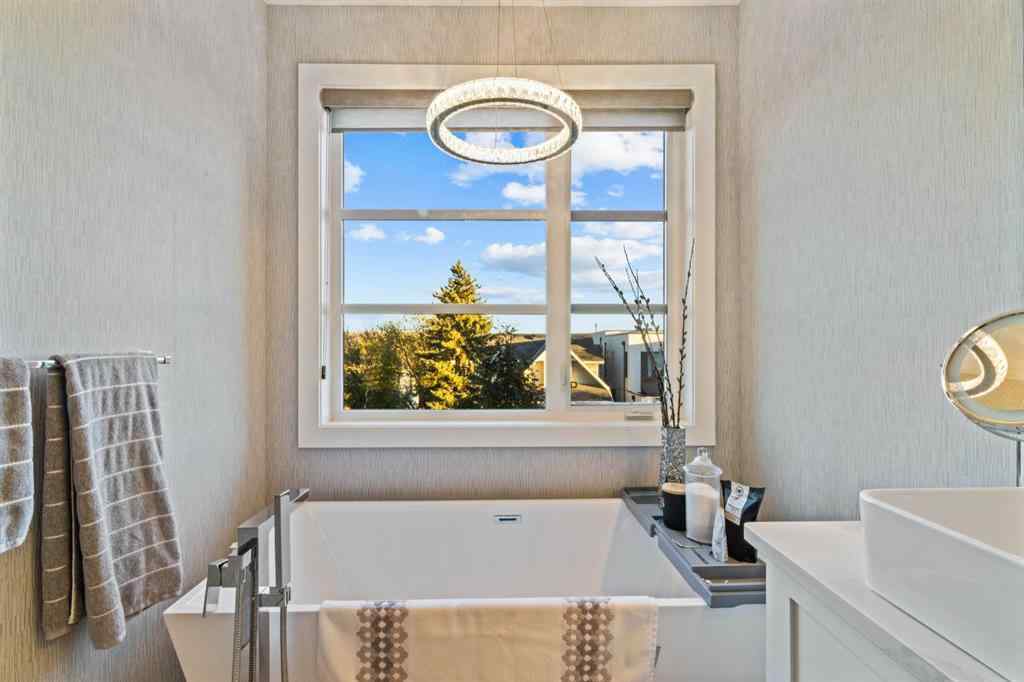 MLS® A2266396 - 1307 21 Avenue NW in Capitol Hill Calgary, Residential