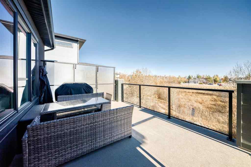 MLS® A2266400 - 76 ROCK LAKE View NW in Rocky Ridge Calgary, Residential