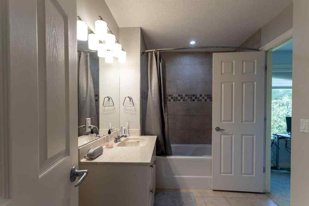 MLS® A2266402 - 210 Evergreen Mews SW in Evergreen Calgary, Residential