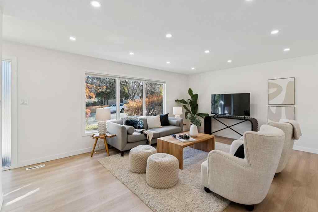 MLS® A2266403 - 9607 Oakhill Drive SW in Oakridge Calgary, Residential