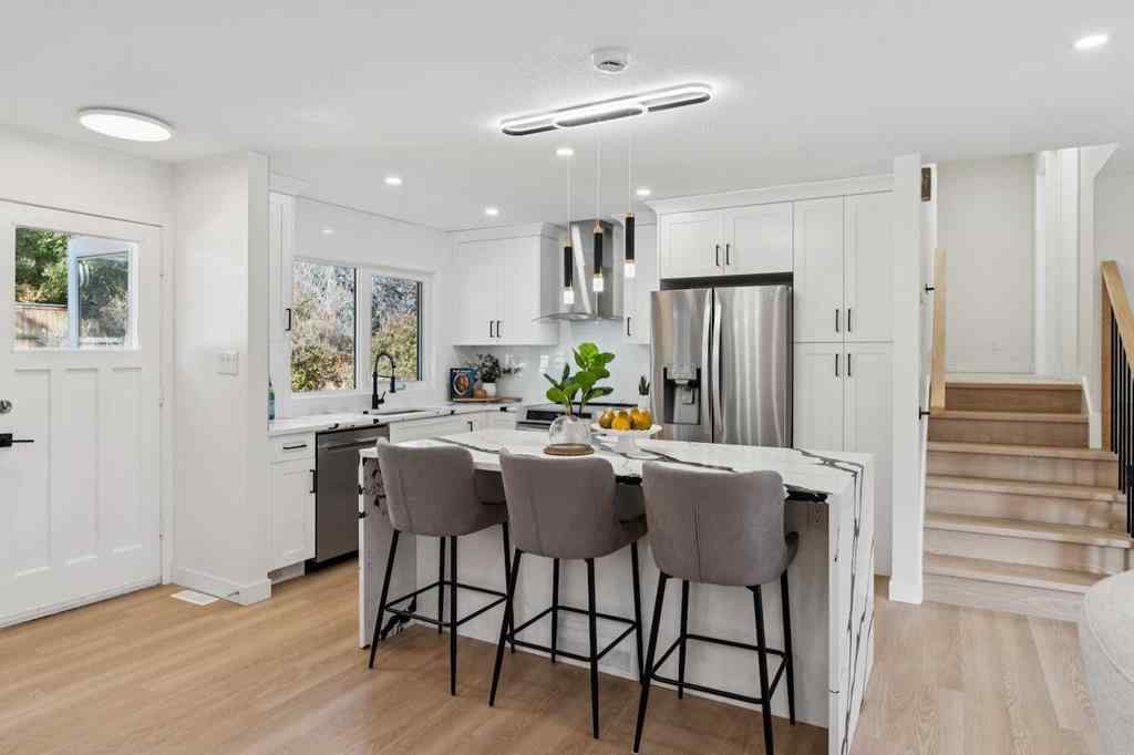 MLS® A2266403 - 9607 Oakhill Drive SW in Oakridge Calgary, Residential