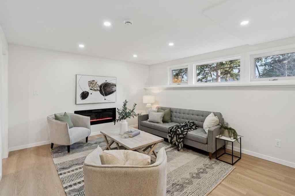 MLS® A2266403 - 9607 Oakhill Drive SW in Oakridge Calgary, Residential