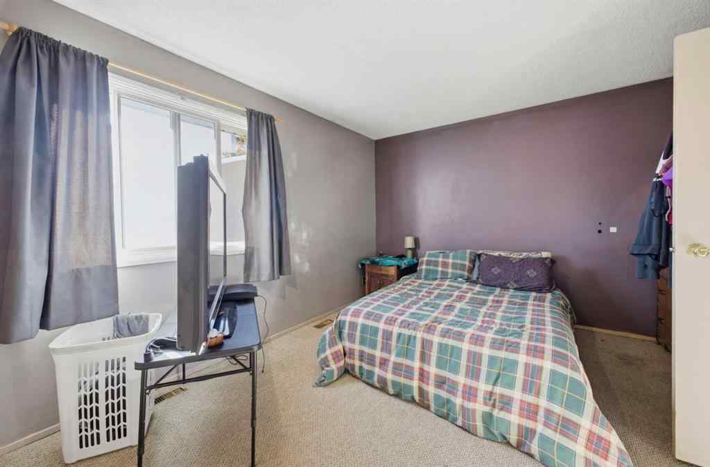 MLS® A2266405 - Unit #34 5935 63 Street  in Highland Green Red Deer, Residential