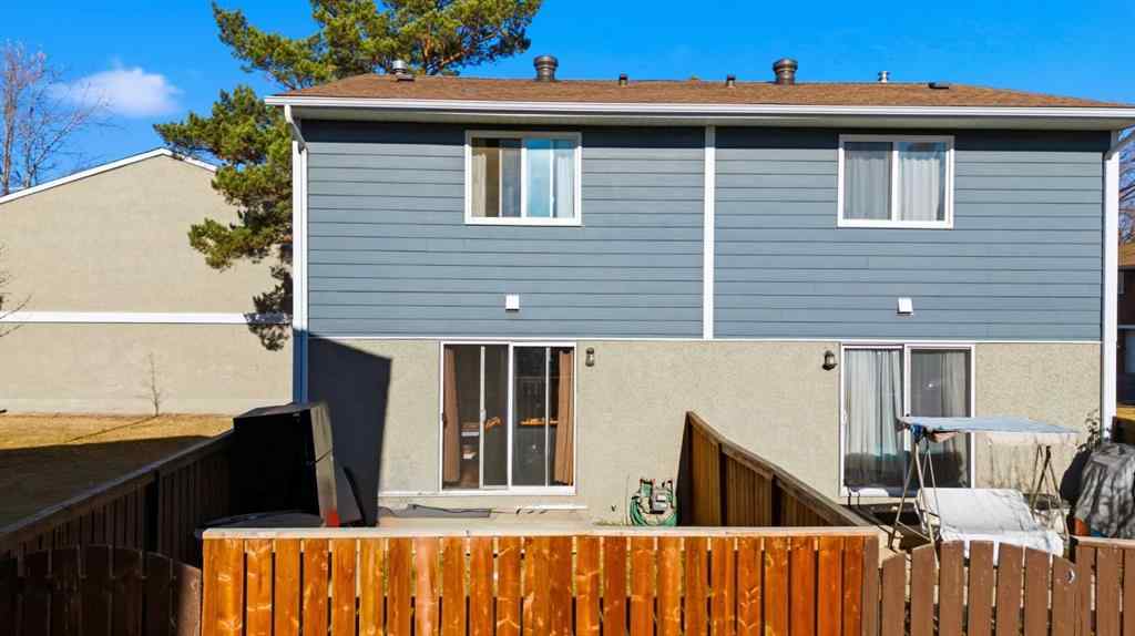 MLS® A2266405 - Unit #34 5935 63 Street  in Highland Green Red Deer, Residential