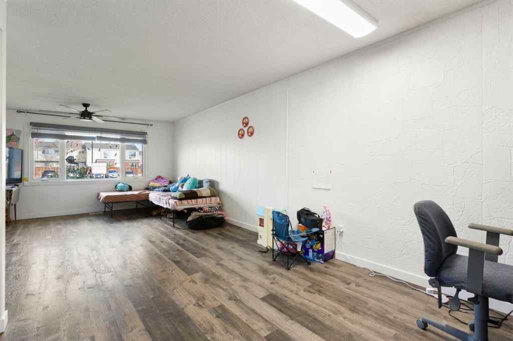 MLS® A2266408 - 5414 Pensacola Crescent SE in Penbrooke Meadows Calgary, Residential