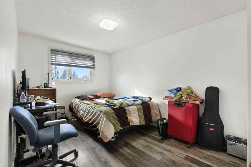 MLS® A2266408 - 5414 Pensacola Crescent SE in Penbrooke Meadows Calgary, Residential