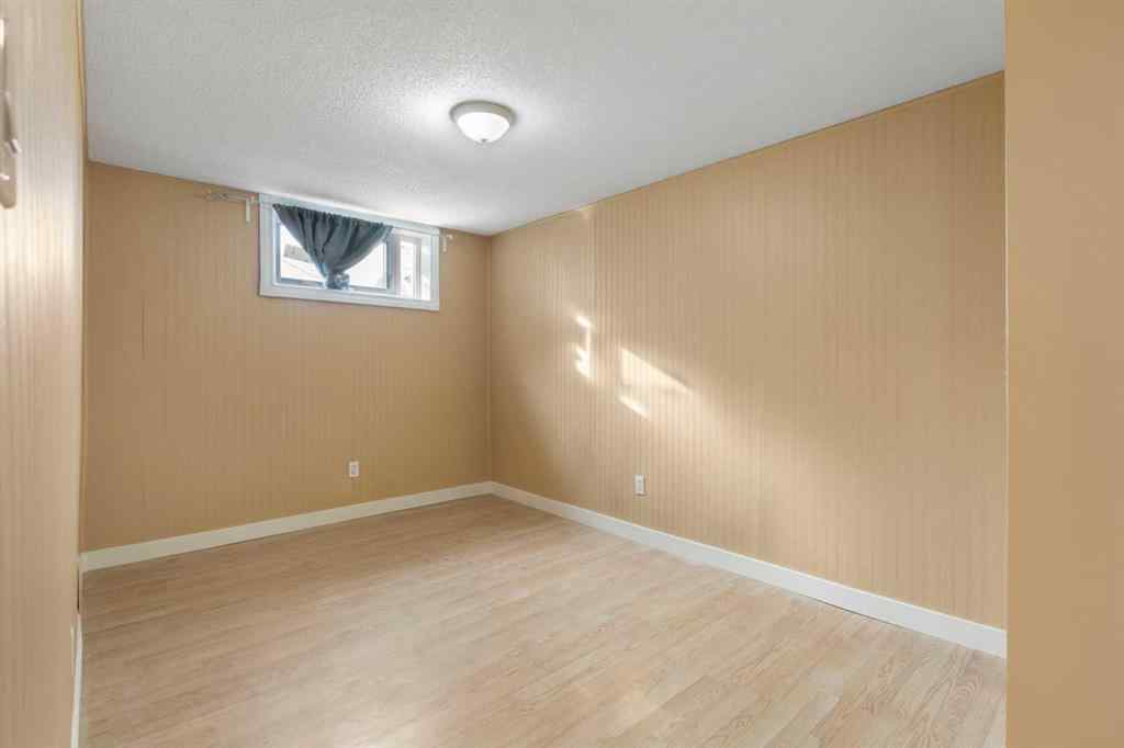 MLS® A2266408 - 5414 Pensacola Crescent SE in Penbrooke Meadows Calgary, Residential