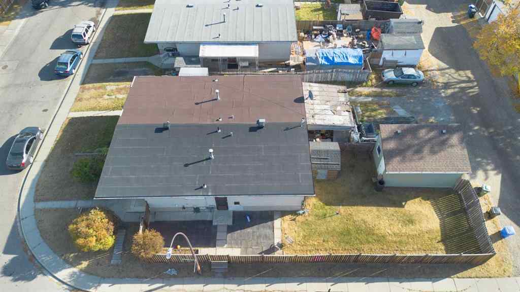 MLS® A2266408 - 5414 Pensacola Crescent SE in Penbrooke Meadows Calgary, Residential