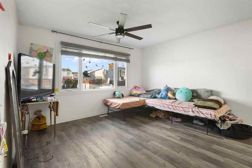 MLS® A2266408 - 5414 Pensacola Crescent SE in Penbrooke Meadows Calgary, Residential