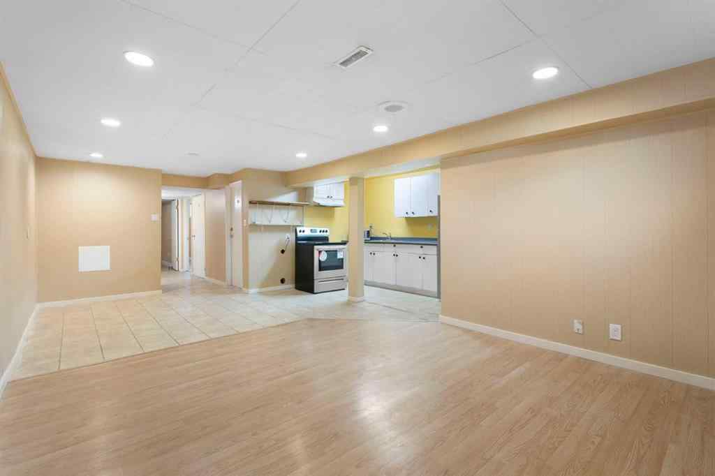 MLS® A2266408 - 5414 Pensacola Crescent SE in Penbrooke Meadows Calgary, Residential