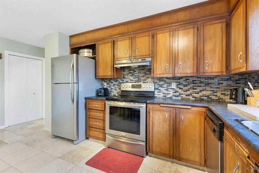 MLS® A2266415 - 339 Ranchview Place NW in Ranchlands Calgary, Residential