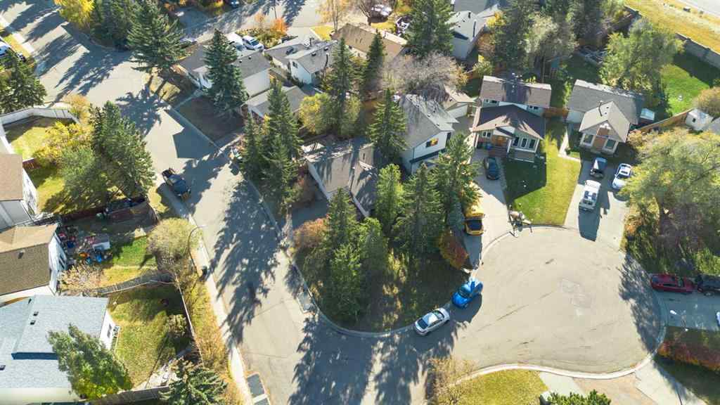 MLS® A2266415 - 339 Ranchview Place NW in Ranchlands Calgary, Residential