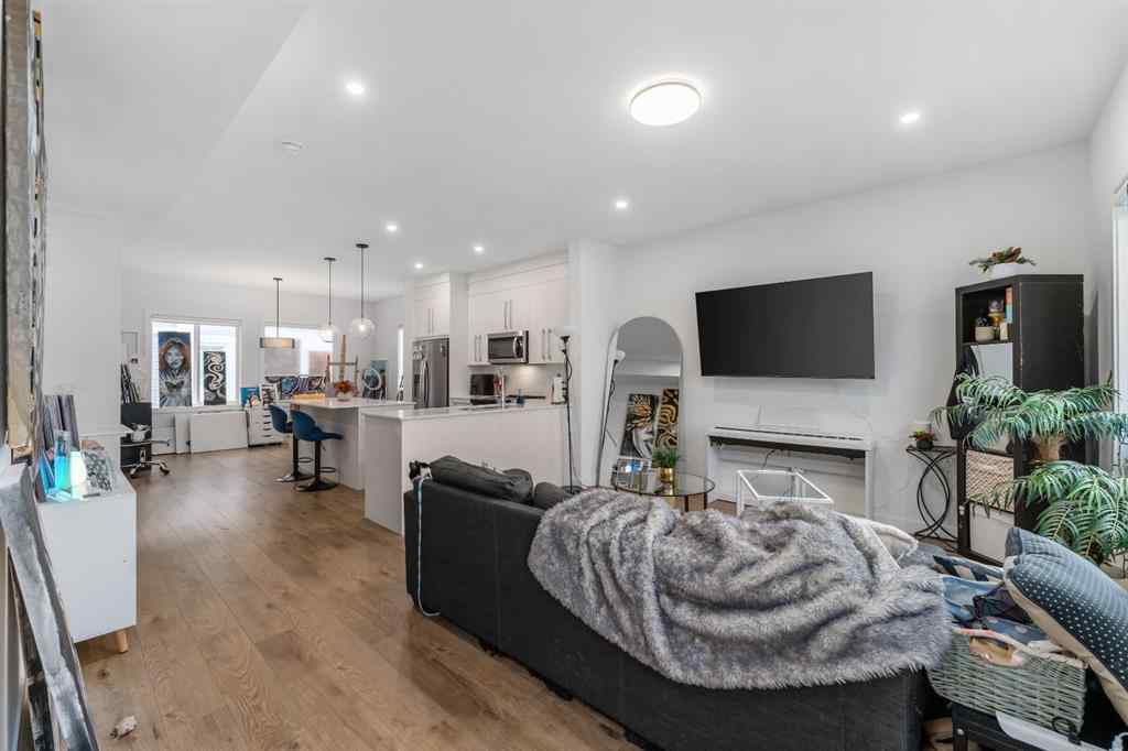 MLS® A2266417 - 280 Chelsea Road  in Chelsea_CH Chestermere, Residential