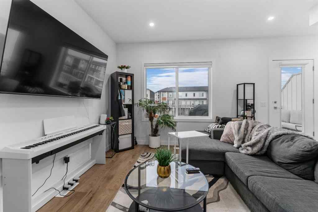 MLS® A2266417 - 280 Chelsea Road  in Chelsea_CH Chestermere, Residential