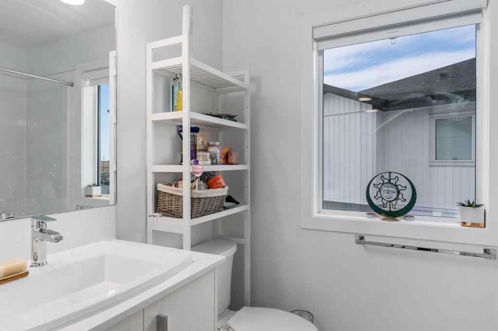 MLS® A2266417 - 280 Chelsea Road  in Chelsea_CH Chestermere, Residential