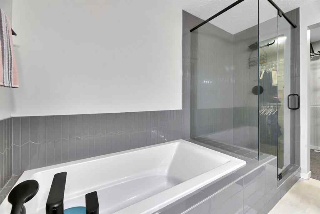 MLS® A2266421 - 15 Creekside Grove SW in Pine Creek Calgary, Residential