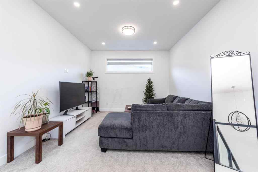 MLS® A2266422 - 53 Hampstead Mews NW in Hamptons Calgary, Residential