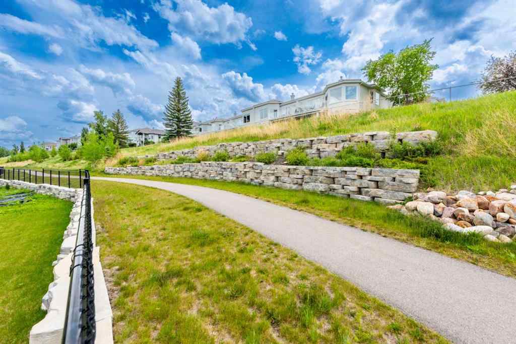 MLS® A2266422 - 53 Hampstead Mews NW in Hamptons Calgary, Residential