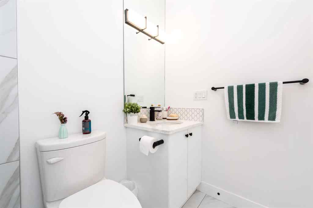 MLS® A2266422 - 53 Hampstead Mews NW in Hamptons Calgary, Residential