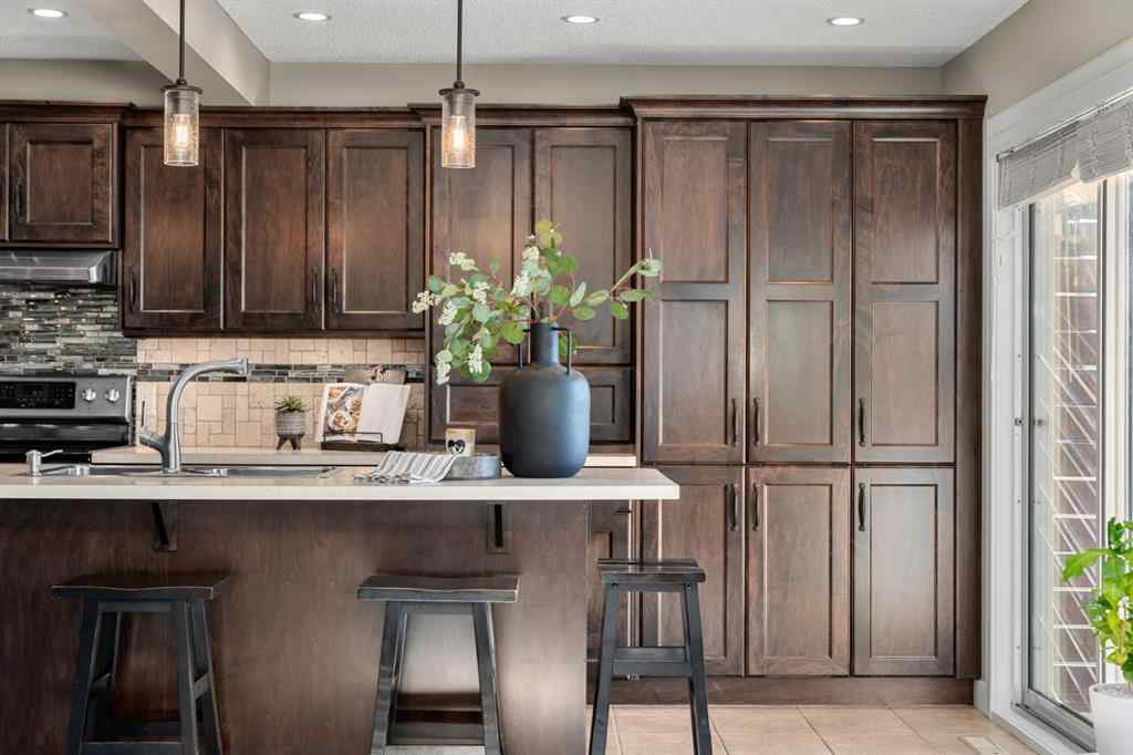 MLS® A2266423 - 158 River Rock Crescent SE in Riverbend Calgary, Residential