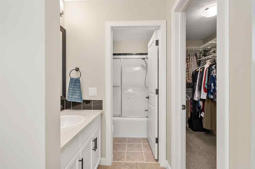 MLS® A2266423 - 158 River Rock Crescent SE in Riverbend Calgary, Residential