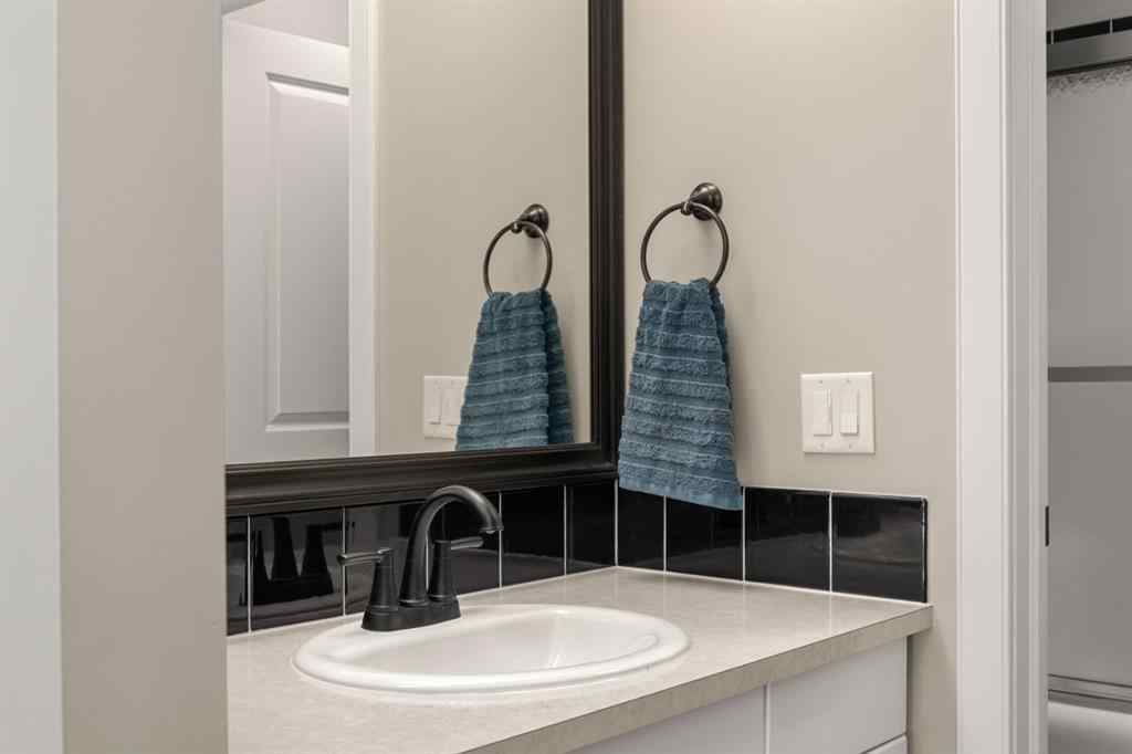 MLS® A2266423 - 158 River Rock Crescent SE in Riverbend Calgary, Residential