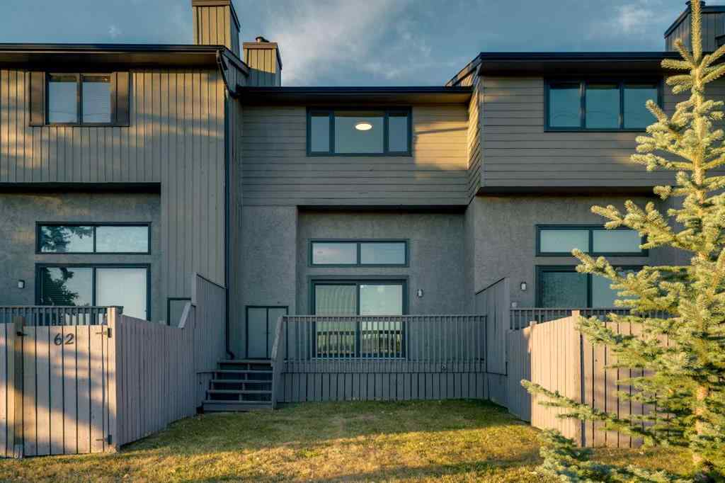 MLS® A2266426 - Unit #64 23 Glamis Drive SW in Glamorgan Calgary, Residential