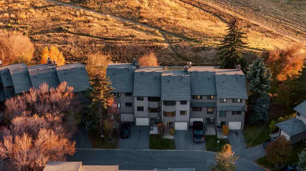 MLS® A2266426 - Unit #64 23 Glamis Drive SW in Glamorgan Calgary, Residential