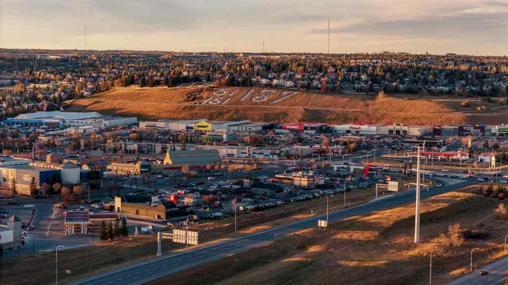 MLS® A2266426 - Unit #64 23 Glamis Drive SW in Glamorgan Calgary, Residential