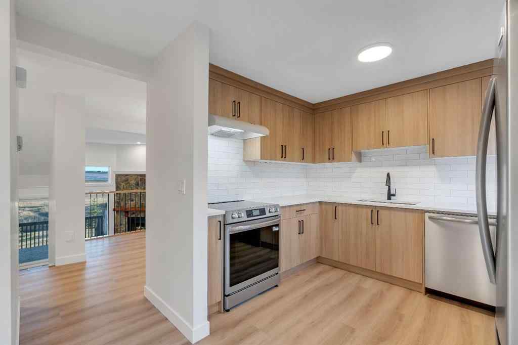 MLS® A2266426 - Unit #64 23 Glamis Drive SW in Glamorgan Calgary, Residential