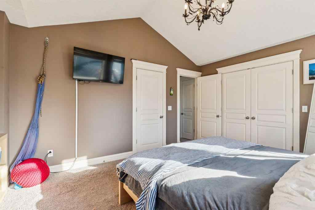 MLS® A2266431 - 2808 19 Avenue SW in Killarney/Glengarry Calgary, Residential