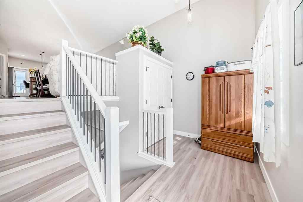 MLS® A2266436 - 11 Ian Way  in Iron Gate Sylvan Lake, Residential
