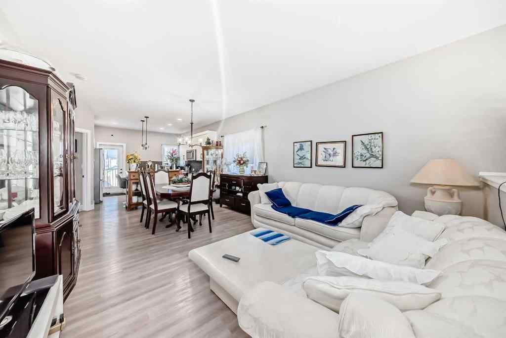 MLS® A2266436 - 11 Ian Way  in Iron Gate Sylvan Lake, Residential