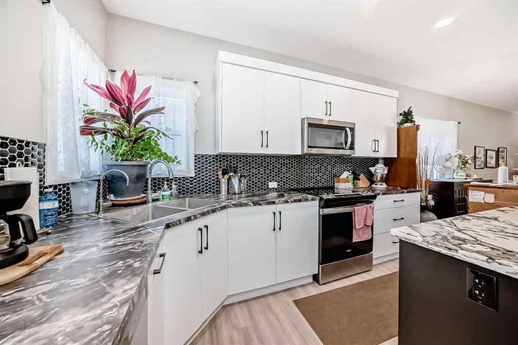 MLS® A2266436 - 11 Ian Way  in Iron Gate Sylvan Lake, Residential