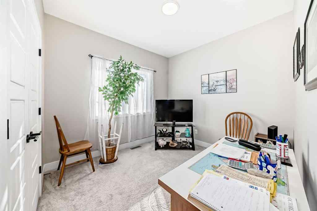 MLS® A2266436 - 11 Ian Way  in Iron Gate Sylvan Lake, Residential