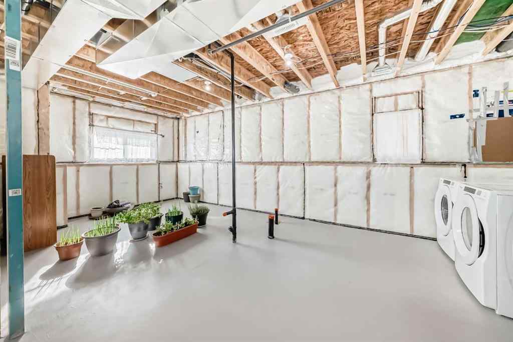 MLS® A2266436 - 11 Ian Way  in Iron Gate Sylvan Lake, Residential